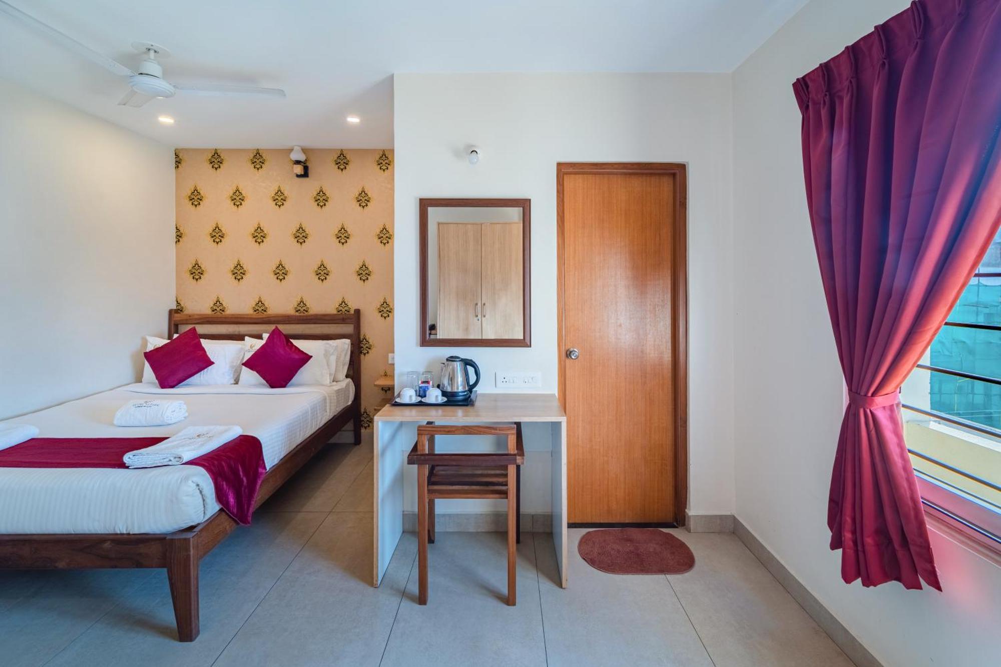 Hotel VI Park - City Centre Puduccseri Kültér fotó